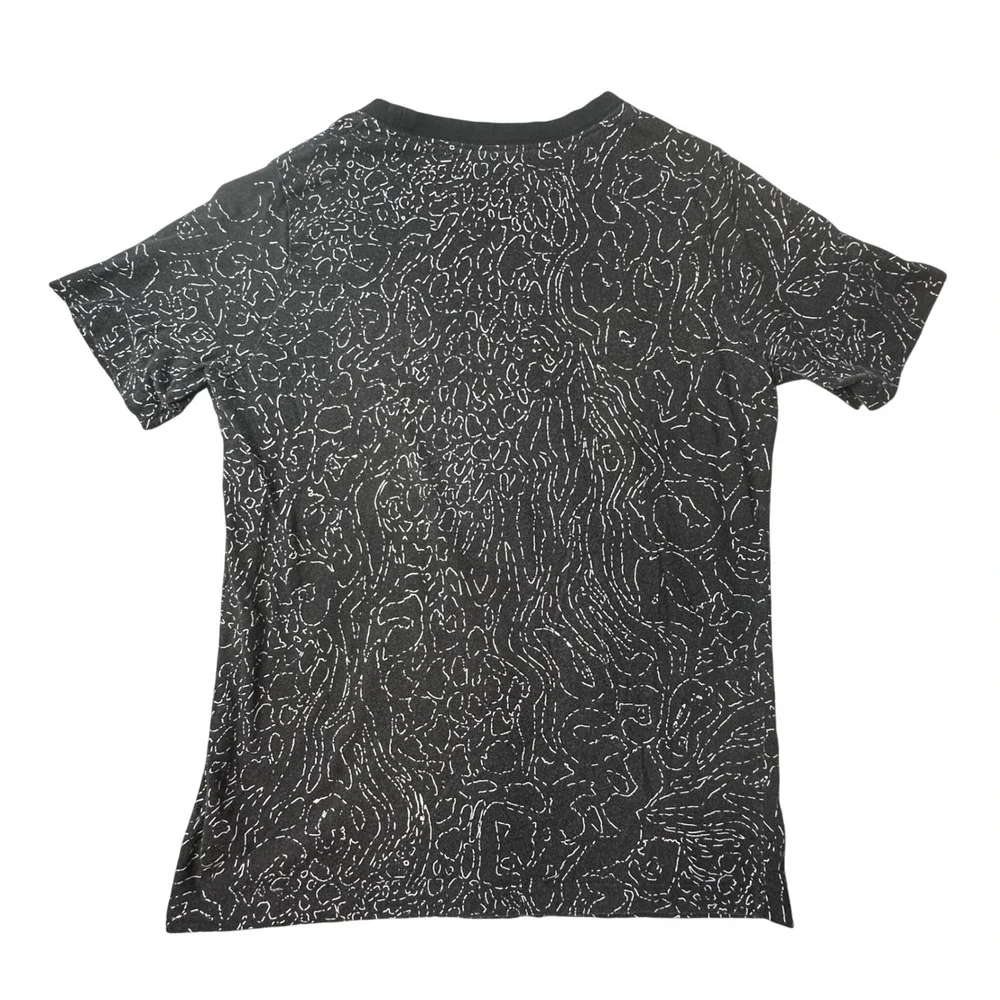 Nike T-Shirt Kids XL Black Topographic Print Sportswear FD0831-010 Short Sleeve